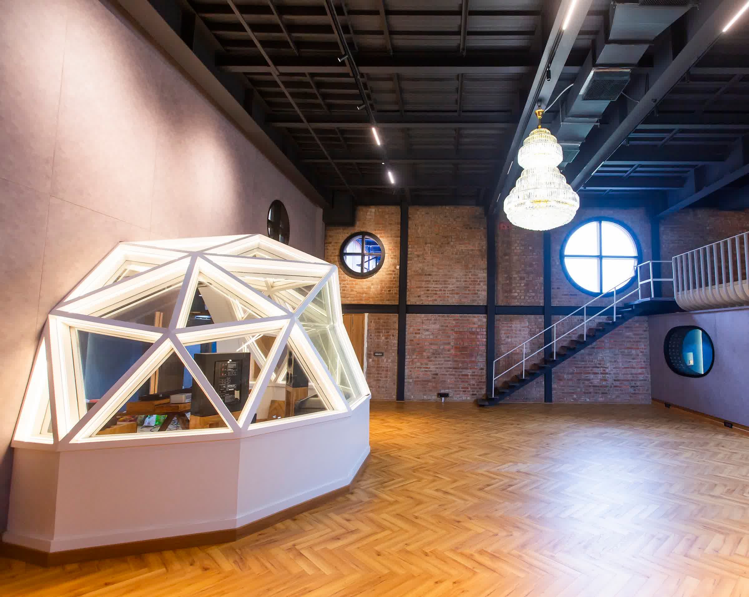 Cafe Musica Studio - Image 25